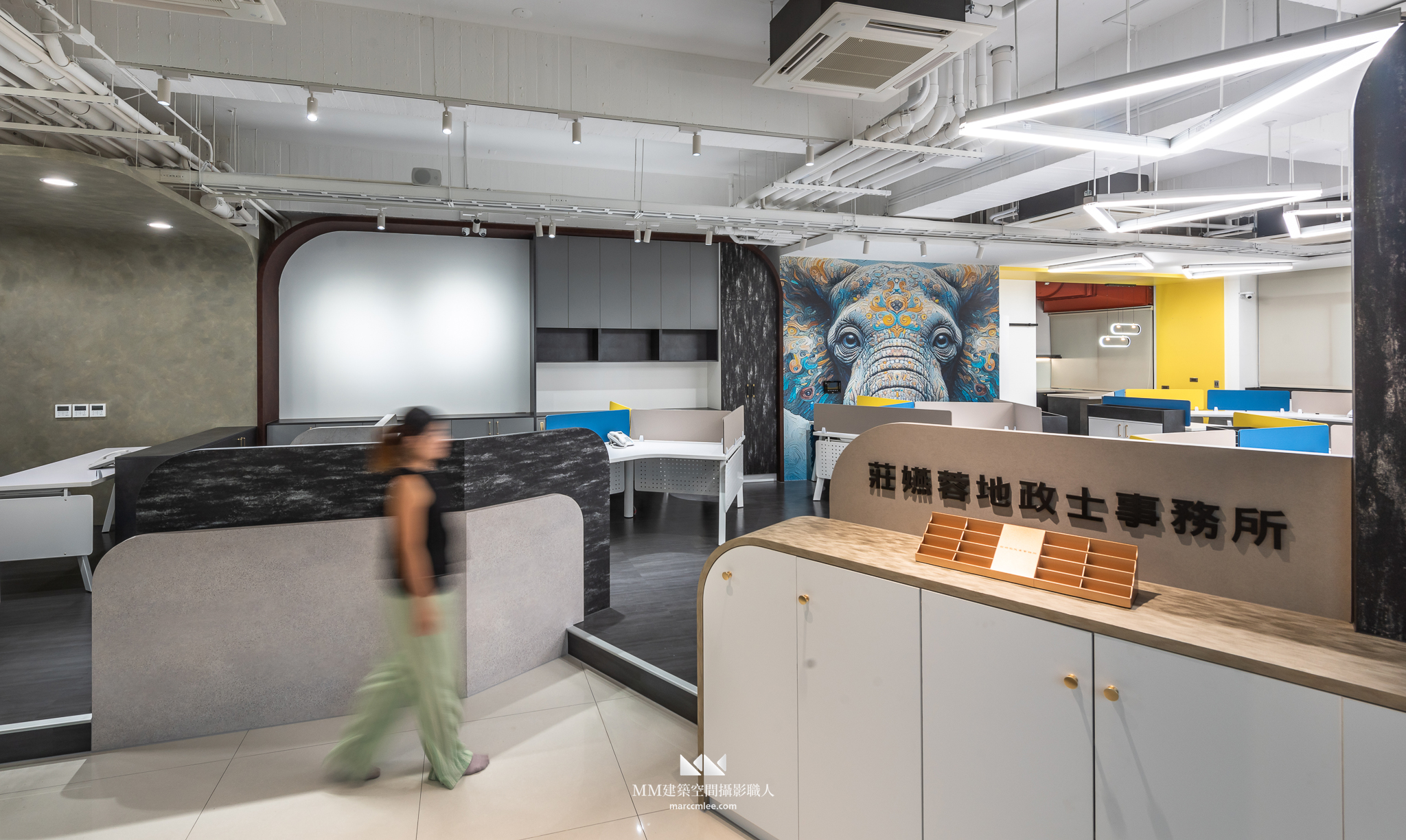 建築空間攝影｜台南室內裝修工程・地政士辦公室拍攝案例｜MM Space Photography